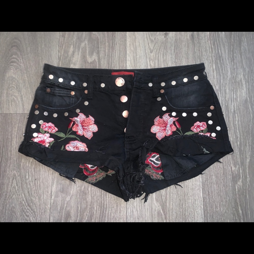 Booty Shorts !